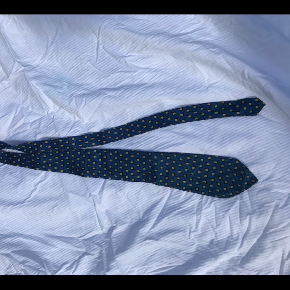 Tie